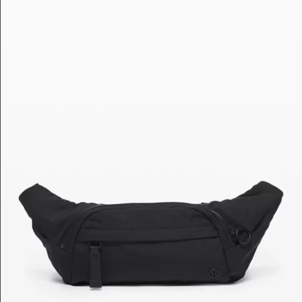 On the Beat Belt Bag by Lululemon 4.5L